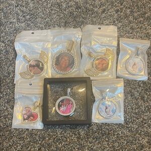 7 Customizable Photo Pendants